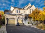2594 Armour Crescent, Burlington